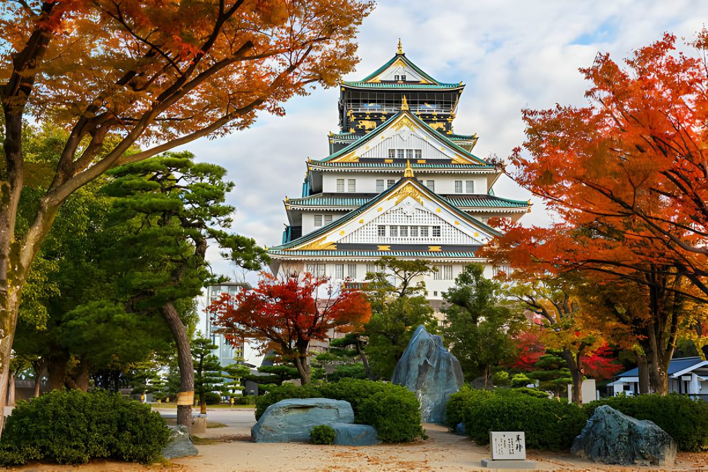 Osaka-Castle-Autumn-Japan-Proposal