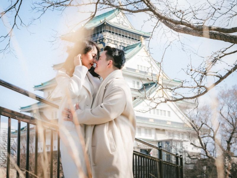 Couple Photoshoot At Iconic Photo Spots In Osaka With Private Photographer