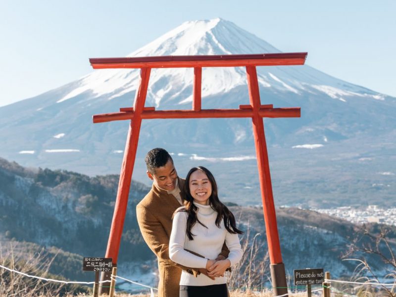 Magical Proposal Photoshoot At Mount Fuji With Private Photographer