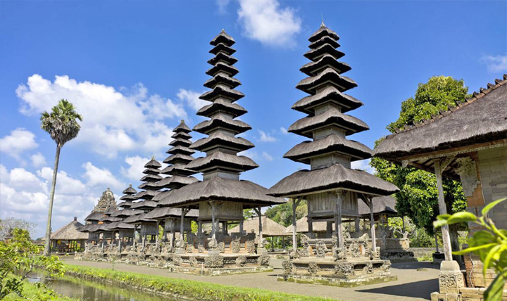 Taman-Ayun-Temple-Bali-Indonesia