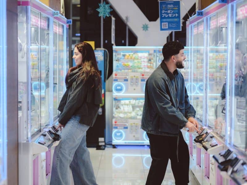 Film-Style Prenup Photoshoot Experience in Tokyo for Couples