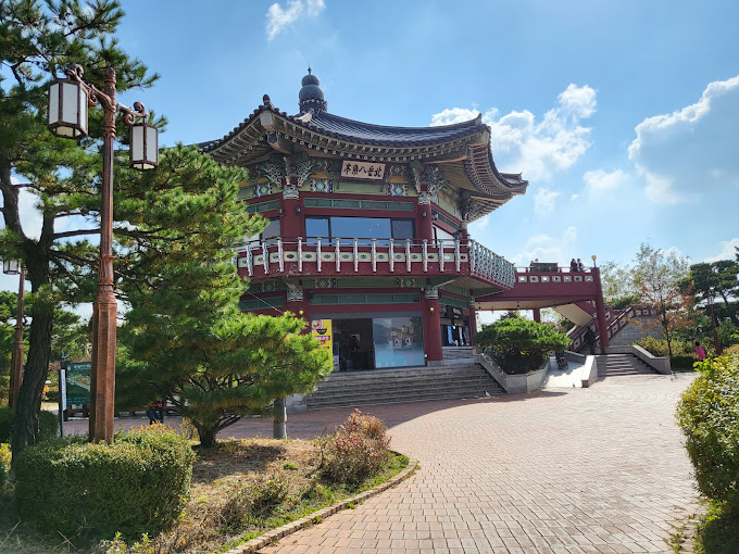 Bugak Palgakjeong